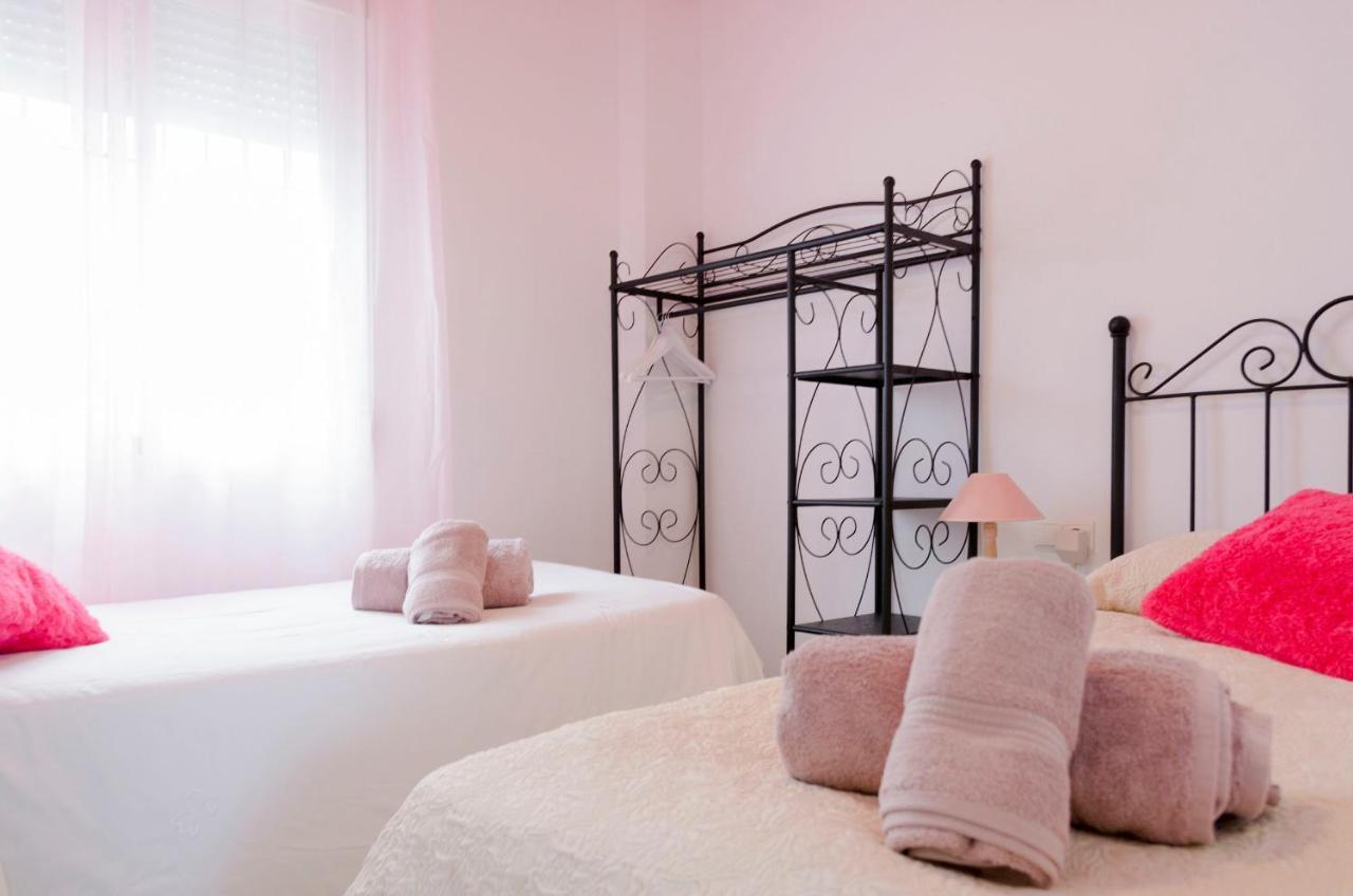 Mezquita Apart. With Free Parking Kordoba Bagian luar foto
