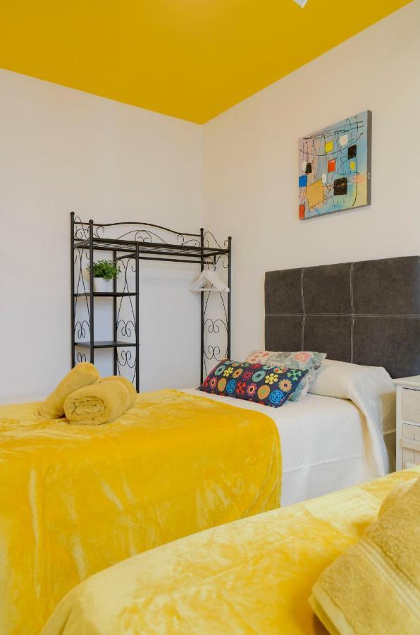 Mezquita Apart. With Free Parking Kordoba Bagian luar foto