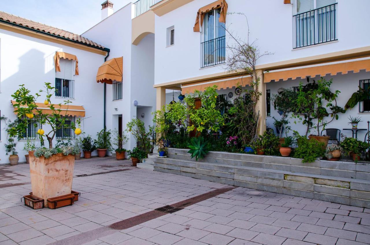 Mezquita Apart. With Free Parking Kordoba Bagian luar foto